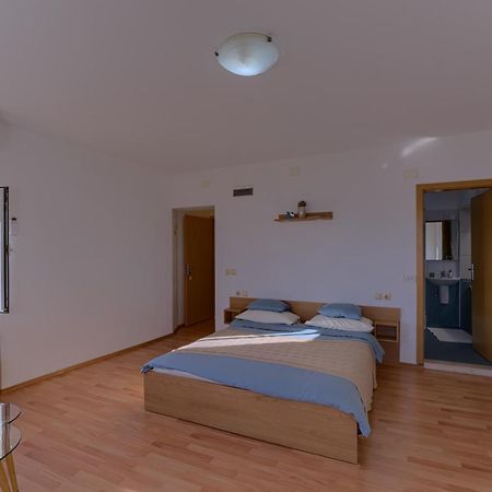 Guest House Dijana Korčula Extérieur photo